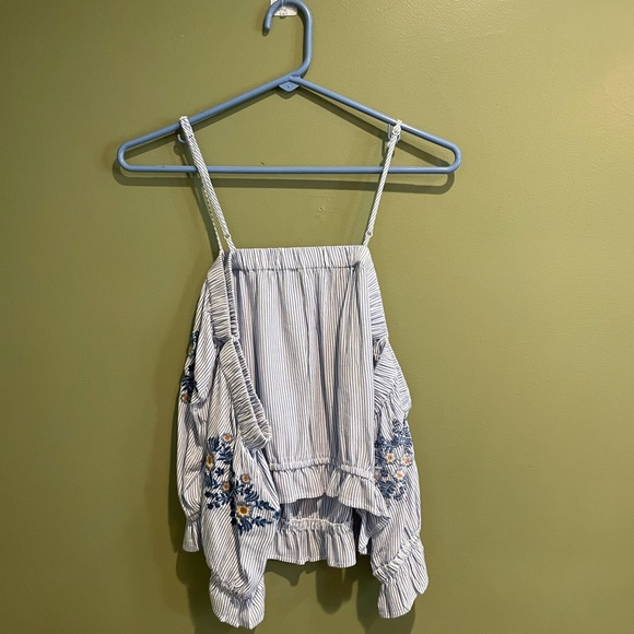 AMERICAN EAGLE BLUE/WHITE STRIPED TOP Sz MEDIUM - Picture 5 of 7